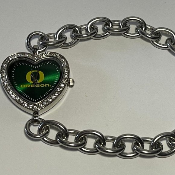 Oregon Ducks NCAA Women's Heart Stainless Steel Bracelet Watch by Game Time NEW - Picture 3 of 5